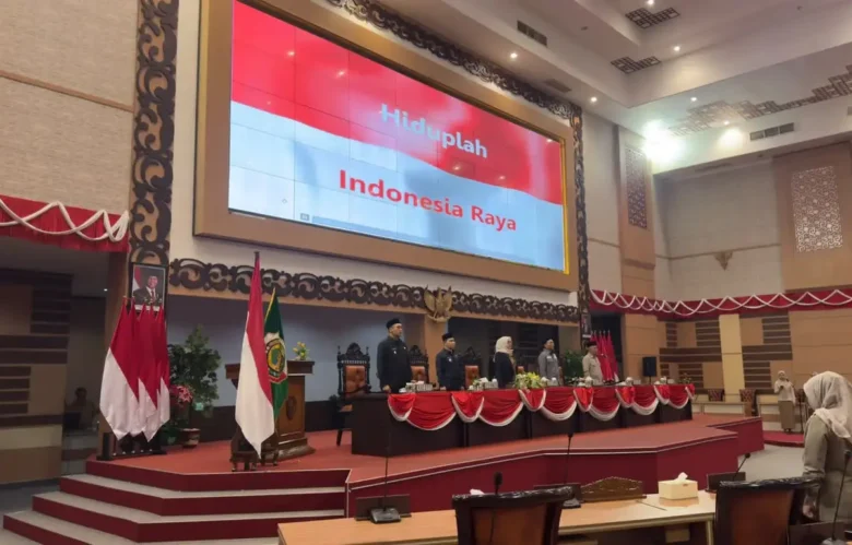 Rapat paripurna yang dipimpin langsung oleh Ketua DPRD Kabupaten Mojokerto, Ayni Zuroh.(Foto: Kominfo)