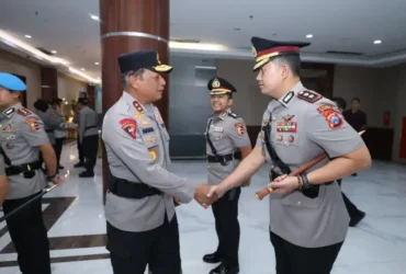 Upacara sertijab Kapolres Mojokerto dipimpin langsung Kapolda Jatim Irjen Pol Drs. Nanang Avianto, M.Si. (Foto: Humas)
