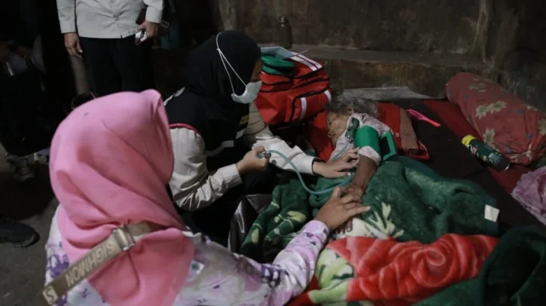 Layanan homecare Pemkab Jember menyasar warga lansia (foto: istimewa)