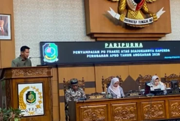 Juru bicara Fraksi Demokrat, Yuliawan Bambang Sukiyanto, saat membacakan Pandangan Umum (PU) dalam rapat paripurna, pada Kamis (25/09/2026) (foto: istimewa)