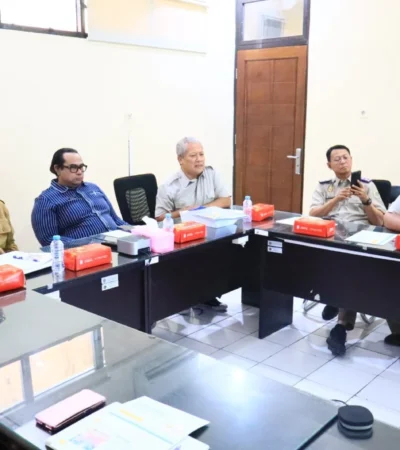 Teks foto : Pemkab Gresik Ekspose Rencana Pelaksanaan Pengadaan Tanah ruas Menganti-Lakarsantri di Kantor ATR/BPN Provinsi Jawa Timur.(Ist)