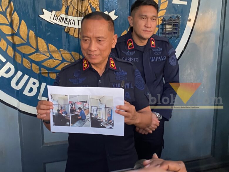 Kepala Kanwil Direktorat Jenderal Pemasyarakatan (Ditjenpas) Jawa Timur Kusnali saat diwawancara di Lapas Malang, Kamis (8/10/2026) (blok-a.com/Bob Bimantara Leander)