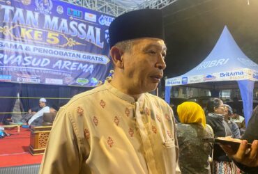 Wali Kota Malang, Wahyu Hidayat diwawancara awak media, Rabu (30/9/2026) (foto: blok-a.com/Bob Bimantara Leander)