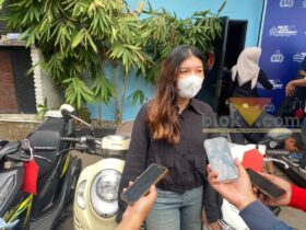 Salah satu korban yang motornya dikembalikan melalui skema pinjam pakai, SIR di Polresta Malang Kota, Kamis (22/10/2026) (foto: blok-a.com/Bob Bimantara Leander)