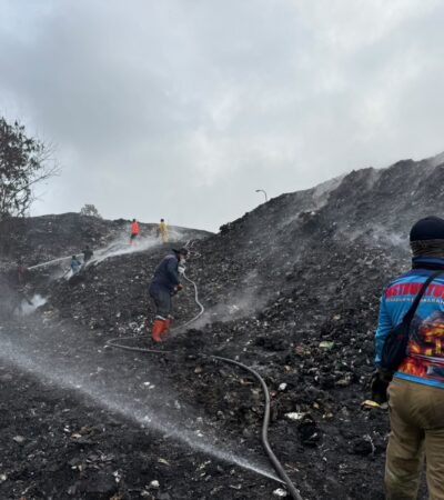 Kebakaran di Tempat Pemrosesan Akhir (TPA) Supit Urang, Kecamatan Sukun, Kota Malang, memasuki hari kelima, Minggu (25/10/2026). Petugas