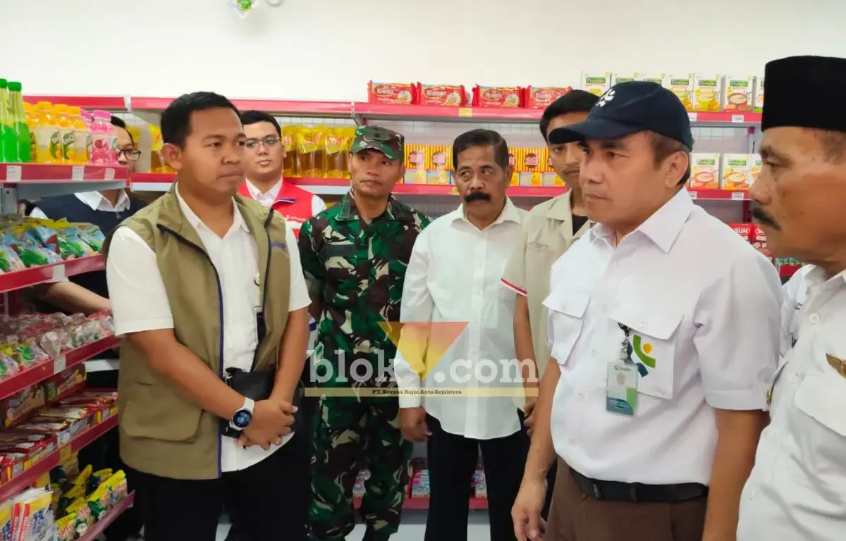 Perkuat KDKMP, BULOG Mojokerto Salurkan 197 Ton Beras SPHP dan 102 Ribu Liter MinyaKita