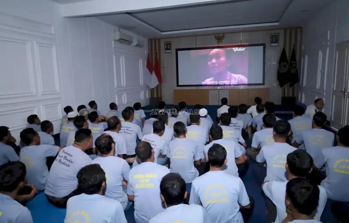 Tanamkan Wawasan Kebangsaan, Warga Binaan Lapas Mojokerto Nobar Film G30S/PKI