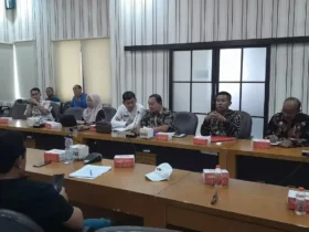 RDPU Rencana Pembangunan SNT di Dampit, Warga Minta Sosialisasi dan Solusi (foto: Istimewa)