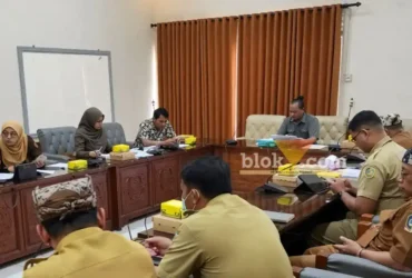 Rapat kerja Bapemperda DPRD Banyuwangi mulai melakukan inventarisasi usulan Raperda untuk persiapan penyusunan Propemperda 2027, Senin (26/10/2026) (foto: blok-a.com/Kuryanto)