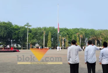 Upacara peringatan Hari Sumpah Pemuda ke-98 di Halaman Kantor Bupati Gresik, Rabu (28/10/2026).(blok-a.com/ivan) Pewarta : Ivan
