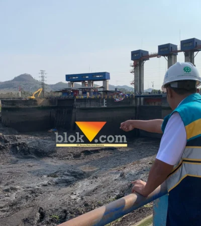 PJT I Malang Targetkan Flushing Bendungan Sengguruh 700 Ribu Meter Kubik Sedimen (blok-a.com / Yogga Ardiawan)