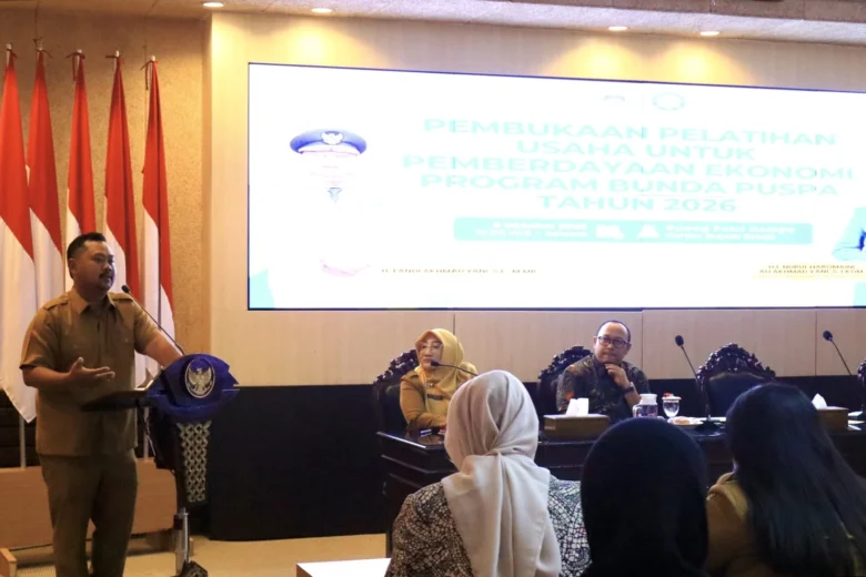Fandi Akhmad Yani Bupati Gresik terus mendorong pemberdayaan perempuan untuk kemandirian ekonomi.(ist)