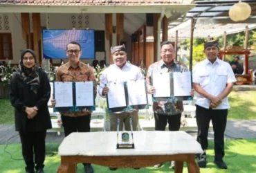 Penandatanganan kesepakatan bersama antara Pemkab Banyuwangi dengan PT Astra International Tbk melalui YPA-MDR di Pendopo Sabha Swagata Blambangan, pada Sabtu (10/10/2026)(Istimewa)