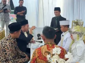 Penghulu terlihat saat memarahi Fotografer pernikahan yang viral.(Foto: Istimewa)