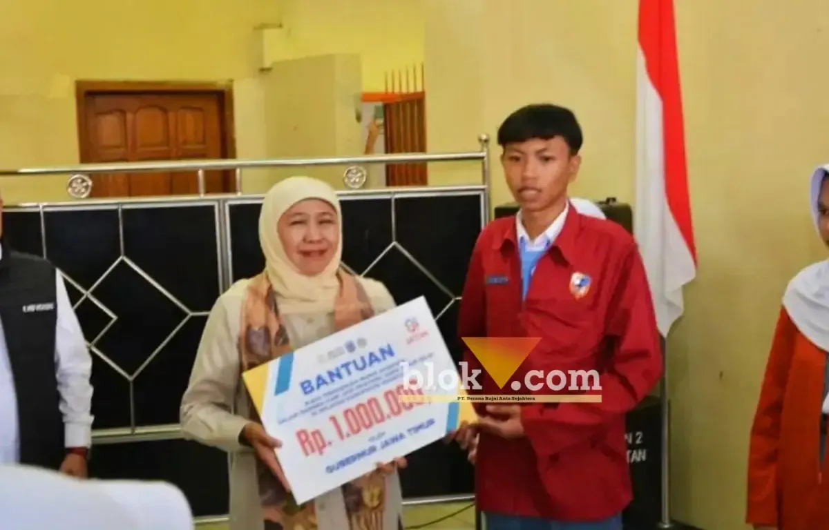 110 Siswa SMAN 2 Magetan Terima Bantuan Pendidikan dari Gubernur Jatim